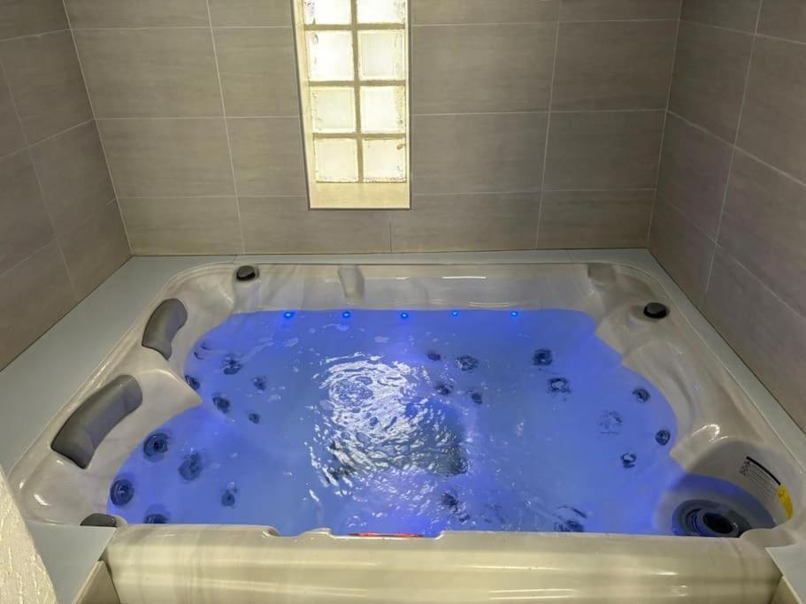 Maison Hyper Centre Jacuzzi Амбуаз Екстер'єр фото